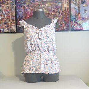 Chic Floral Ruffle Blouse